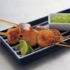 Grillade kammusslor med avokadoss