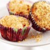Jordgubbs- och rabarbermuffins med smultcke